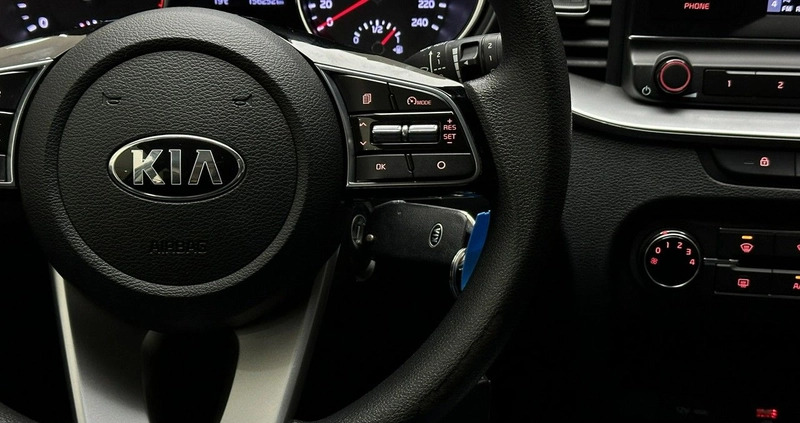 Kia Ceed cena 46500 przebieg: 156252, rok produkcji 2020 z Tczew małe 781